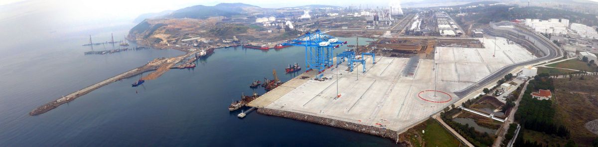 PETKİM KONTEYNER LİMANI, TÜRKİYE 1