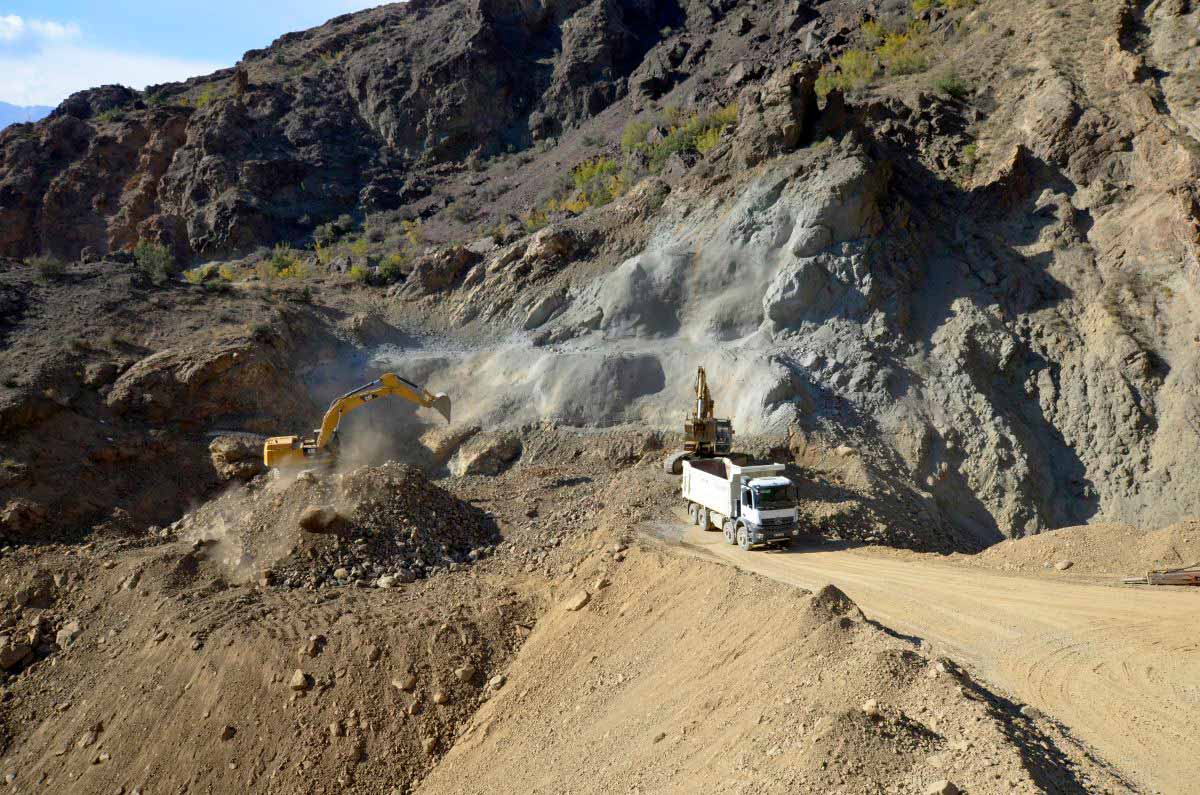 YUSUFELİ BAĞLANTI YOLLARI KAPSAMINDAKİ TÜNELLER 3