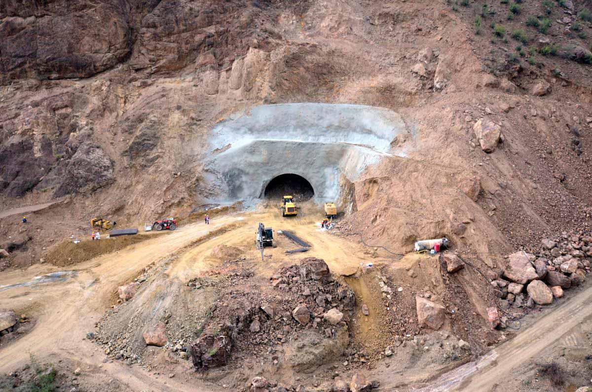 YUSUFELİ BAĞLANTI YOLLARI KAPSAMINDAKİ TÜNELLER 4